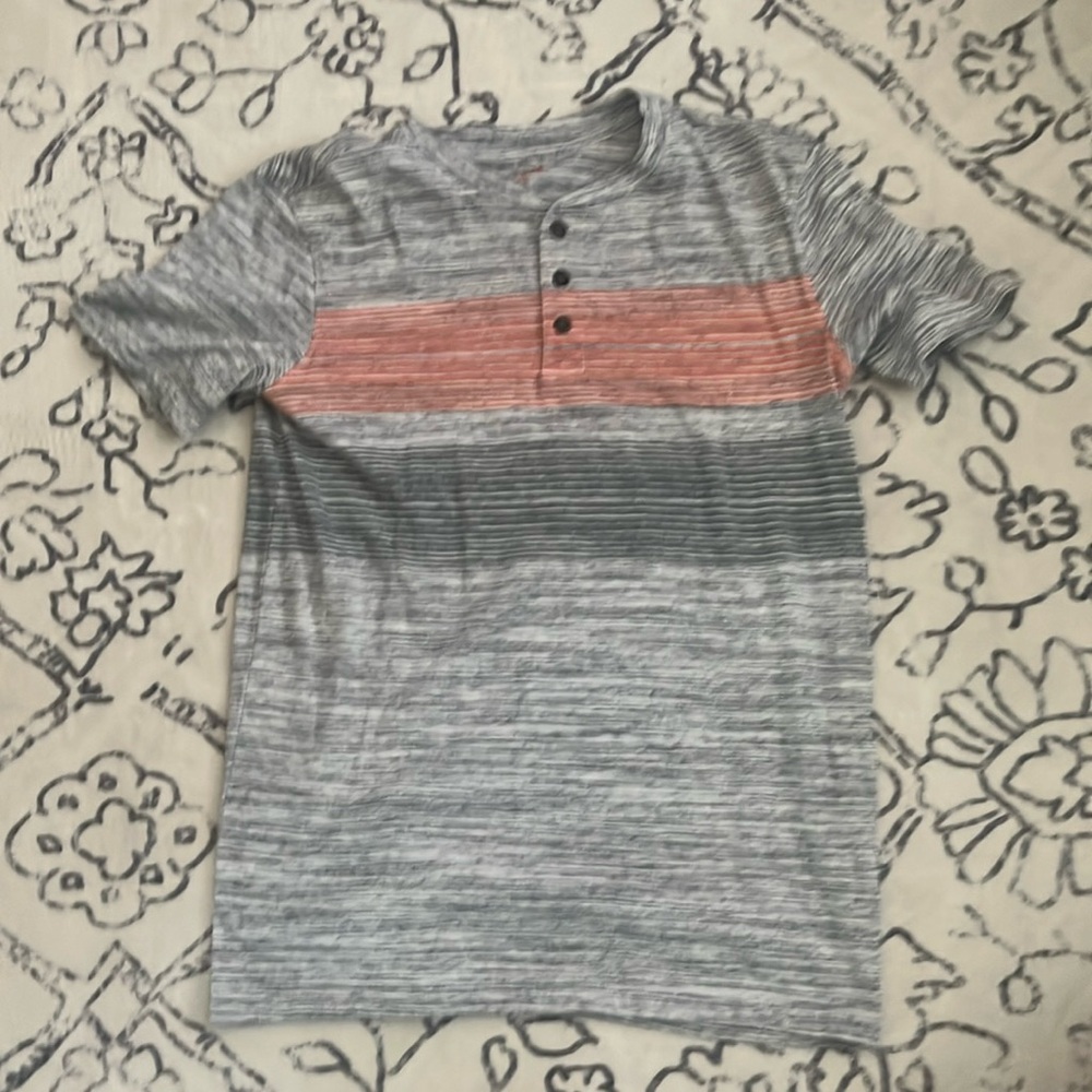 Boys Cat & Jack Shirt XL